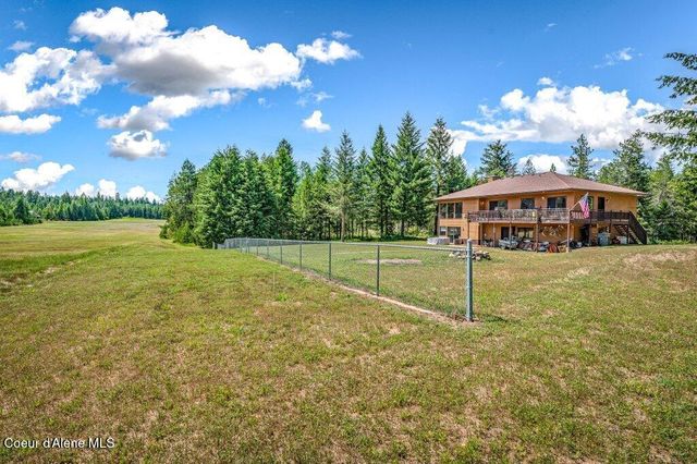 634 Skyhawk Dr, Spirit Lake, ID 83869