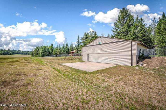 634 Skyhawk Dr, Spirit Lake, ID 83869