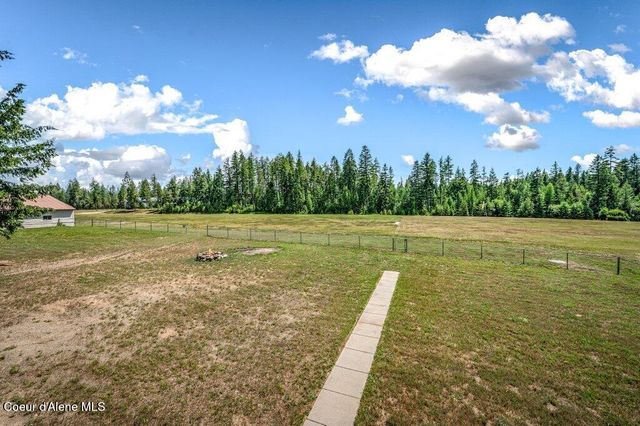 634 Skyhawk Dr, Spirit Lake, ID 83869