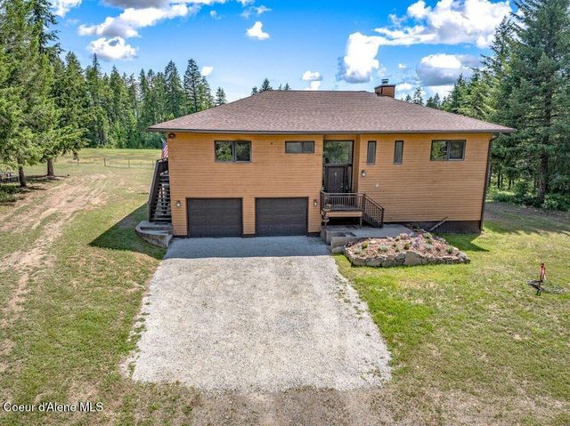 634 Skyhawk Dr, Spirit Lake, ID 83869