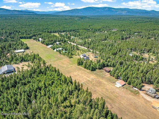 634 Skyhawk Dr, Spirit Lake, ID 83869