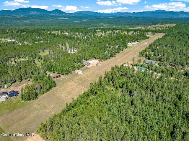 634 Skyhawk Dr, Spirit Lake, ID 83869