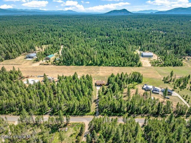 634 Skyhawk Dr, Spirit Lake, ID 83869