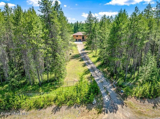 634 Skyhawk Dr, Spirit Lake, ID 83869