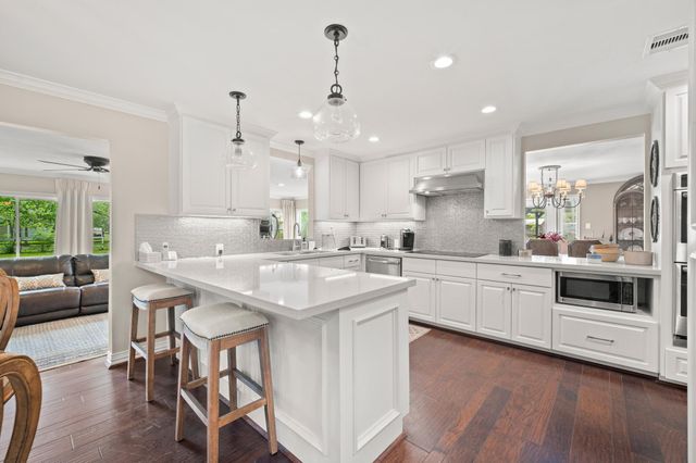 822 Surrey Lane, Simonton, TX 77485
