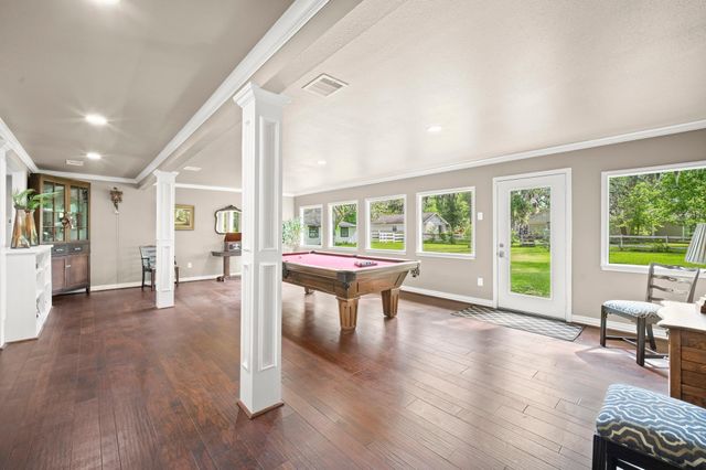 822 Surrey Lane, Simonton, TX 77485