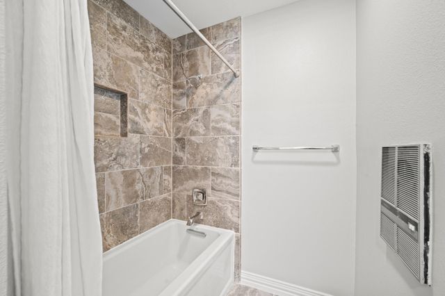 822 Surrey Lane, Simonton, TX 77485