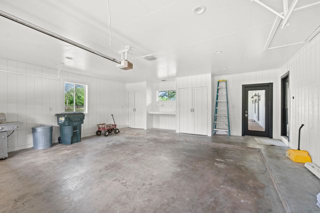 822 Surrey Lane, Simonton, TX 77485