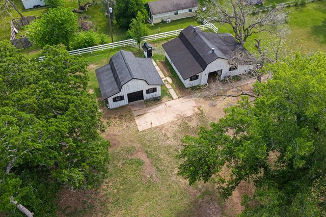 822 Surrey Lane, Simonton, TX 77485