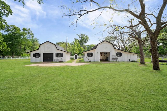 822 Surrey Lane, Simonton, TX 77485