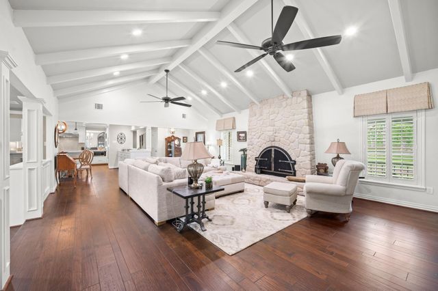 822 Surrey Lane, Simonton, TX 77485