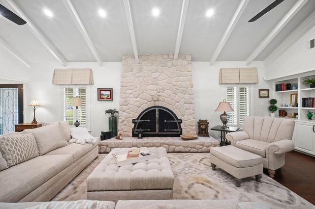 822 Surrey Lane, Simonton, TX 77485
