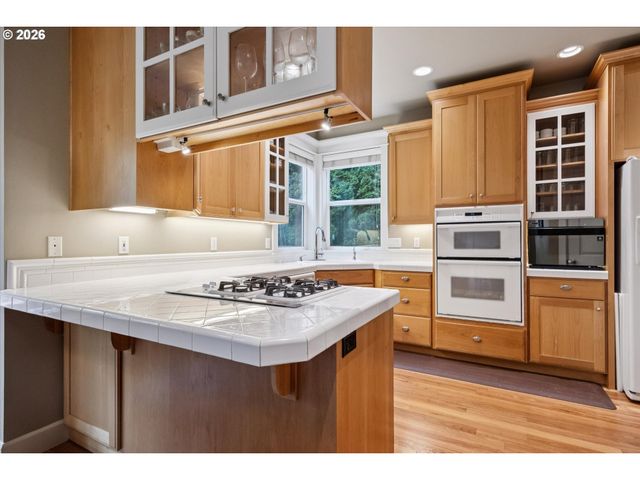 16173 Sw BRAY Ln, Portland, OR 97224