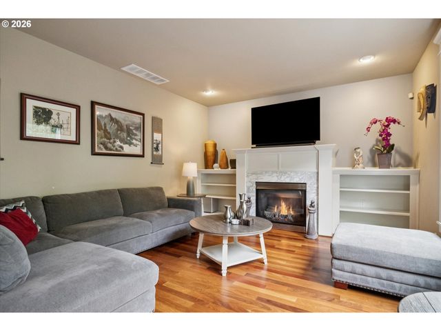 16173 Sw BRAY Ln, Portland, OR 97224