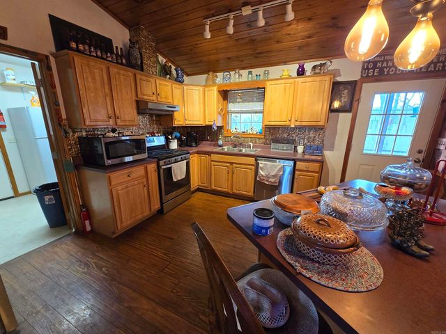 367 Bent Oak LN, Midway, AR 72651