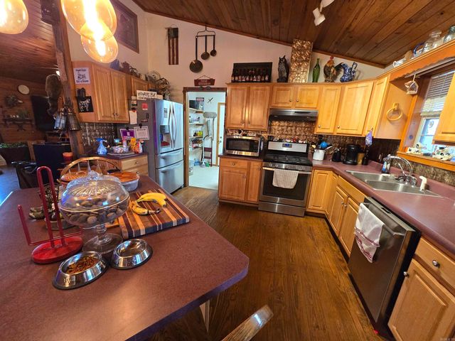 367 Bent Oak LN, Midway, AR 72651