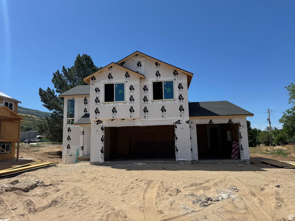 2858 E 1050 N, Layton, UT 84040