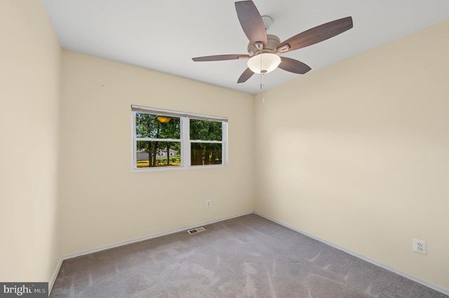 203 FOX LN, Williamstown, NJ 08094