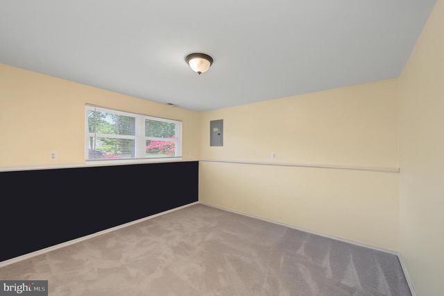 203 FOX LN, Williamstown, NJ 08094