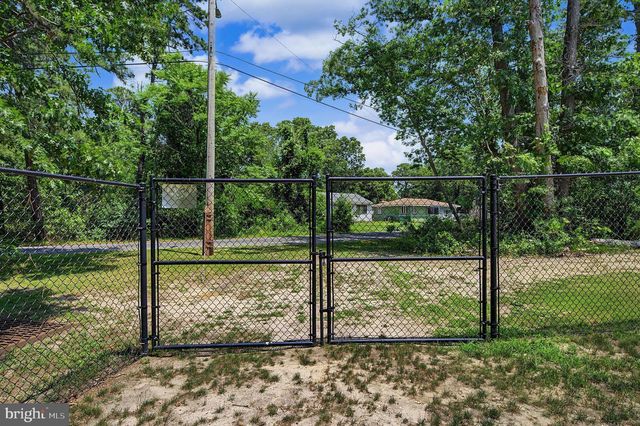 203 FOX LN, Williamstown, NJ 08094
