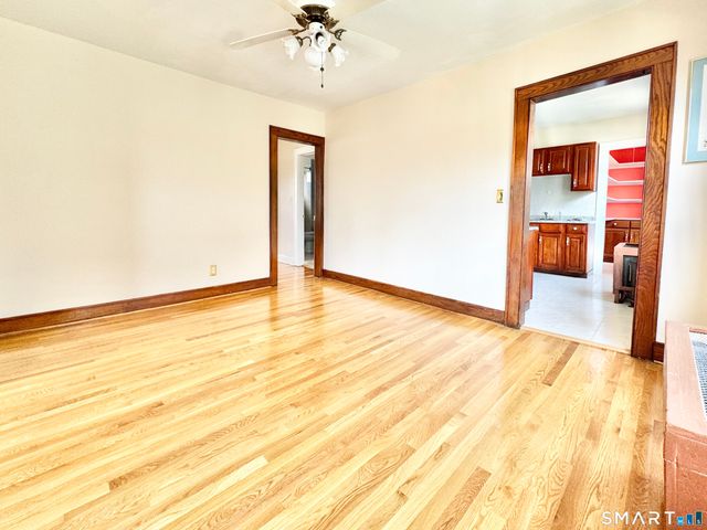 60 Westfield Avenue, Bridgeport, CT 06606