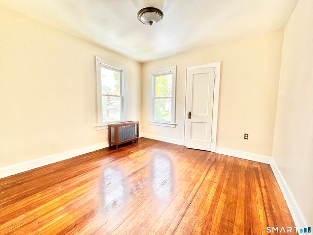 60 Westfield Avenue, Bridgeport, CT 06606