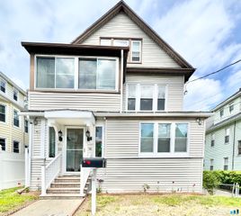 60 Westfield Avenue, Bridgeport, CT 06606