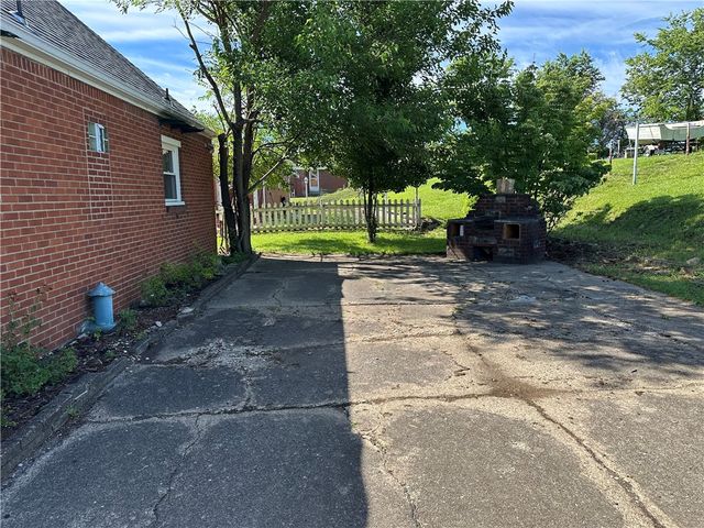 1311 Athalia Avenue, Monessen, PA 15062