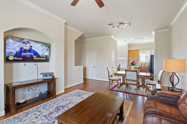 620 Cathedral Square, Beaumont, TX 77701