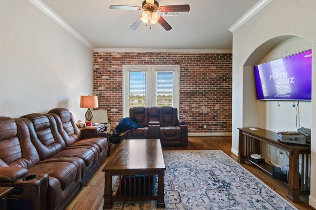 620 Cathedral Square, Beaumont, TX 77701