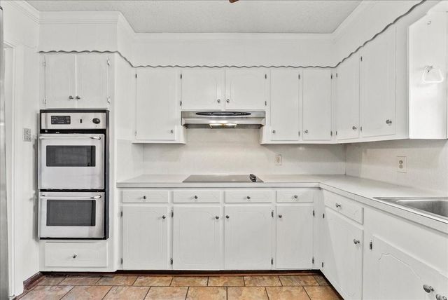 1506 Parkway Drive, Alvin, TX 77511