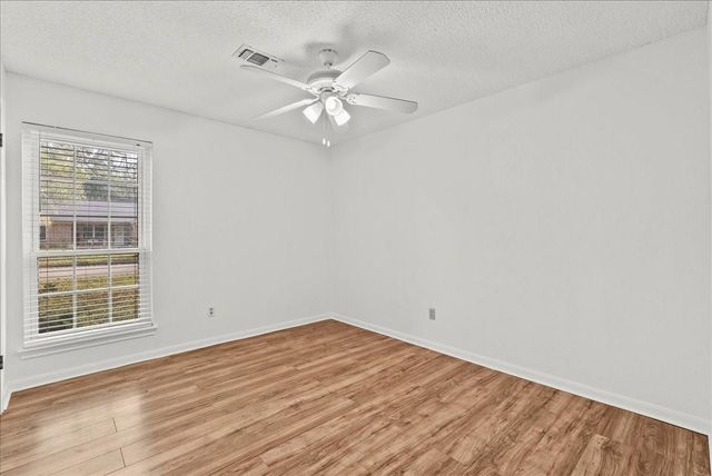 1506 Parkway Drive, Alvin, TX 77511