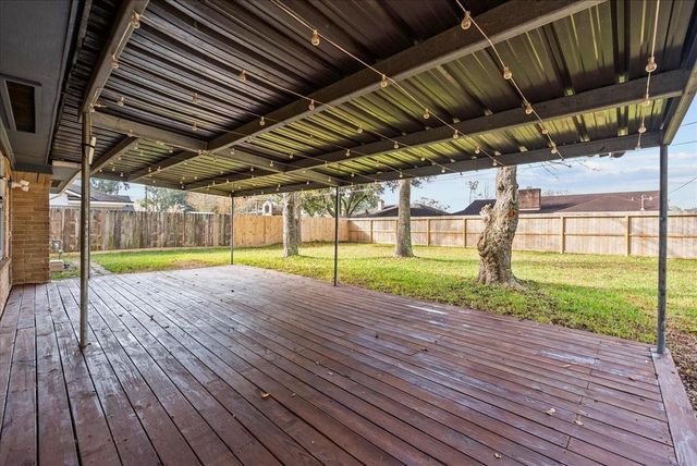 1506 Parkway Drive, Alvin, TX 77511