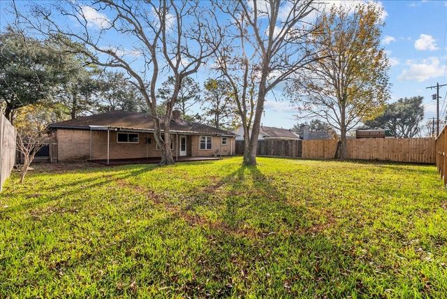 1506 Parkway Drive, Alvin, TX 77511