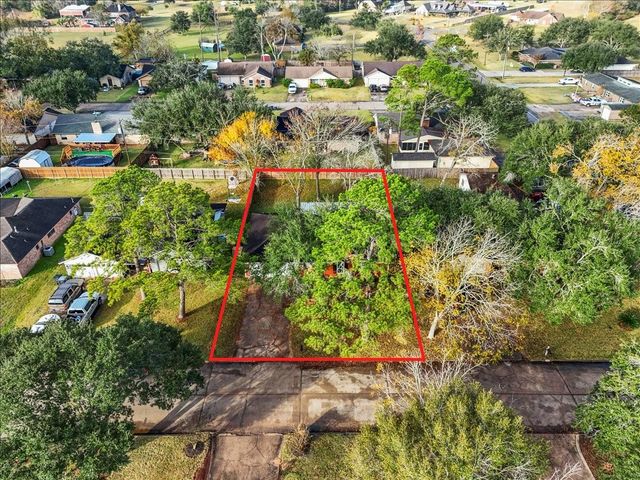 1506 Parkway Drive, Alvin, TX 77511