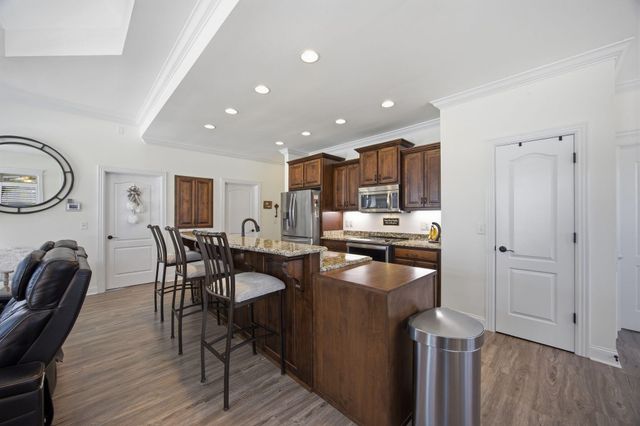 8910 Seven Lakes Drive, Ooltewah, TN 37363