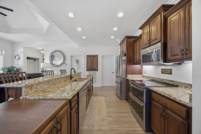 8910 Seven Lakes Drive, Ooltewah, TN 37363