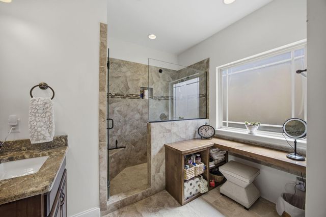 8910 Seven Lakes Drive, Ooltewah, TN 37363