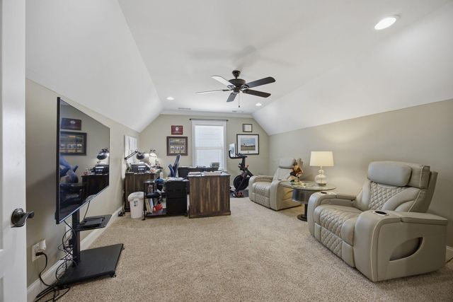 8910 Seven Lakes Drive, Ooltewah, TN 37363