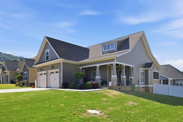 8910 Seven Lakes Drive, Ooltewah, TN 37363