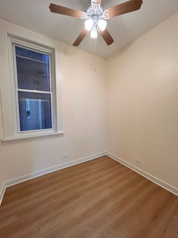 2057 W Roscoe Street 1R, Chicago, IL 60618