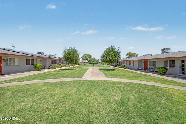 14046 N NEWCASTLE Drive, Sun City, AZ 85351
