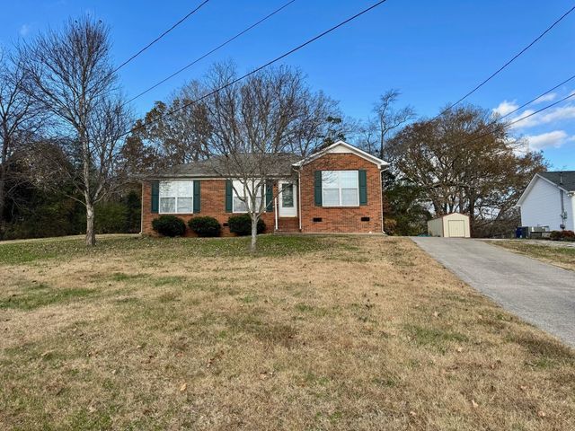 828 Mulberry Dr, Columbia, TN 38401