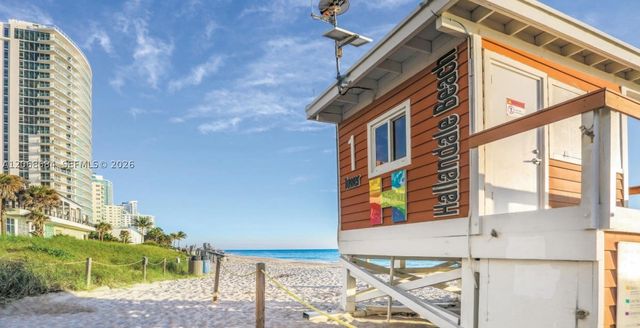 2602 E Hallandale Beach Blvd R707, Hallandale Beach, FL 33009