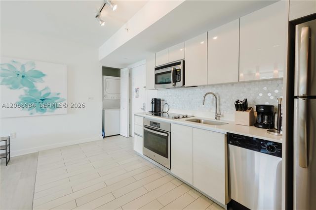 2602 E Hallandale Beach Blvd R707, Hallandale Beach, FL 33009