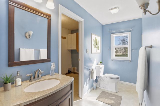 100 Christopher Road, Alburgh, VT 05440