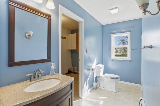 100 Christopher Road, Alburgh, VT 05440