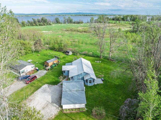 100 Christopher Road, Alburgh, VT 05440