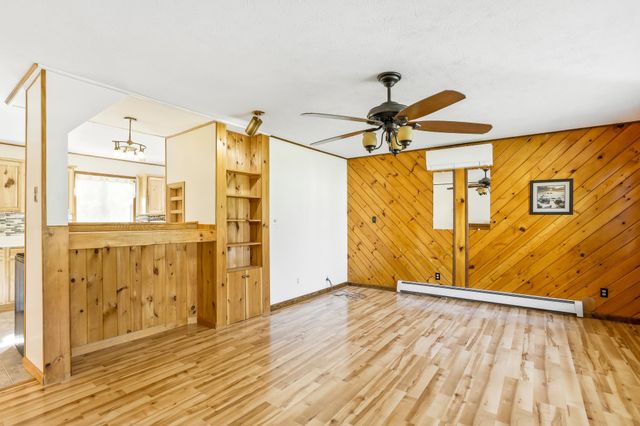 100 Christopher Road, Alburgh, VT 05440