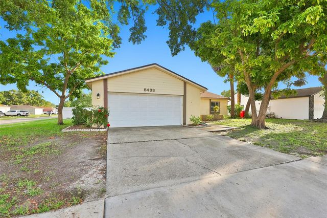 8433 SOMERSET DRIVE, Largo, FL 33773